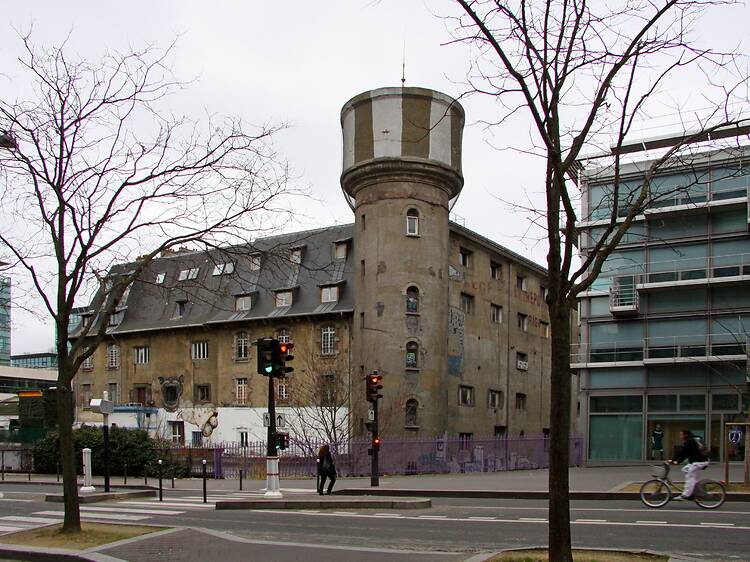 L’un des plus grands sites artistiques de Paris, Les Frigos, ouvre ses portes pour deux jours seulement
