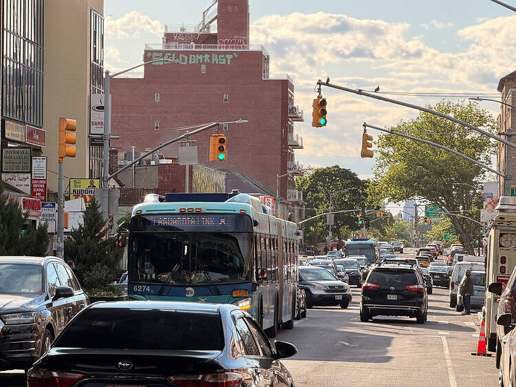 A new dedicated bus lane in Queens will get folks to LaGuardia Airport much faster than before (hopefully)
