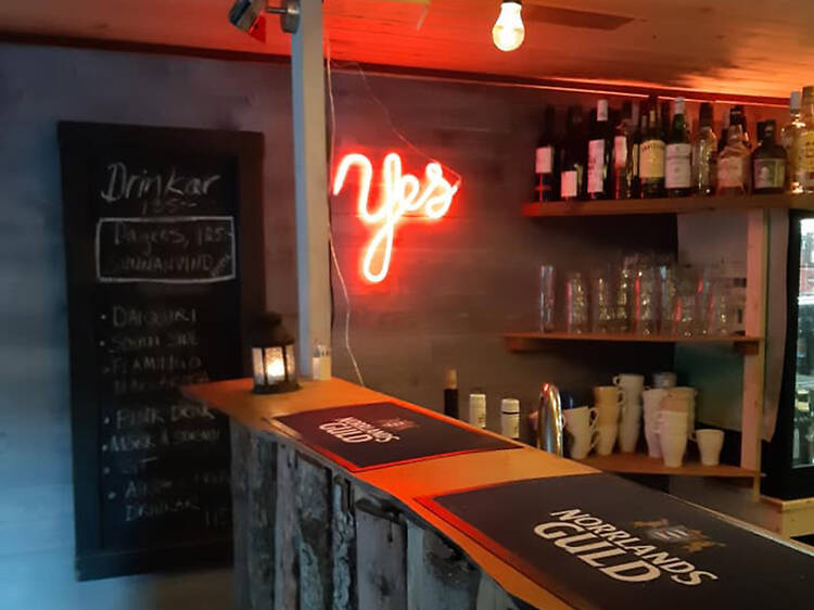 Gulla med getter eller slå en sås på Bistro Sågen Gulla med getter eller slå en sås på Bistro Sågen