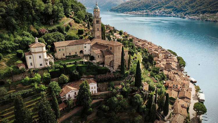 Up for a spot of dolce far niente? Up for a spot of dolce far niente?