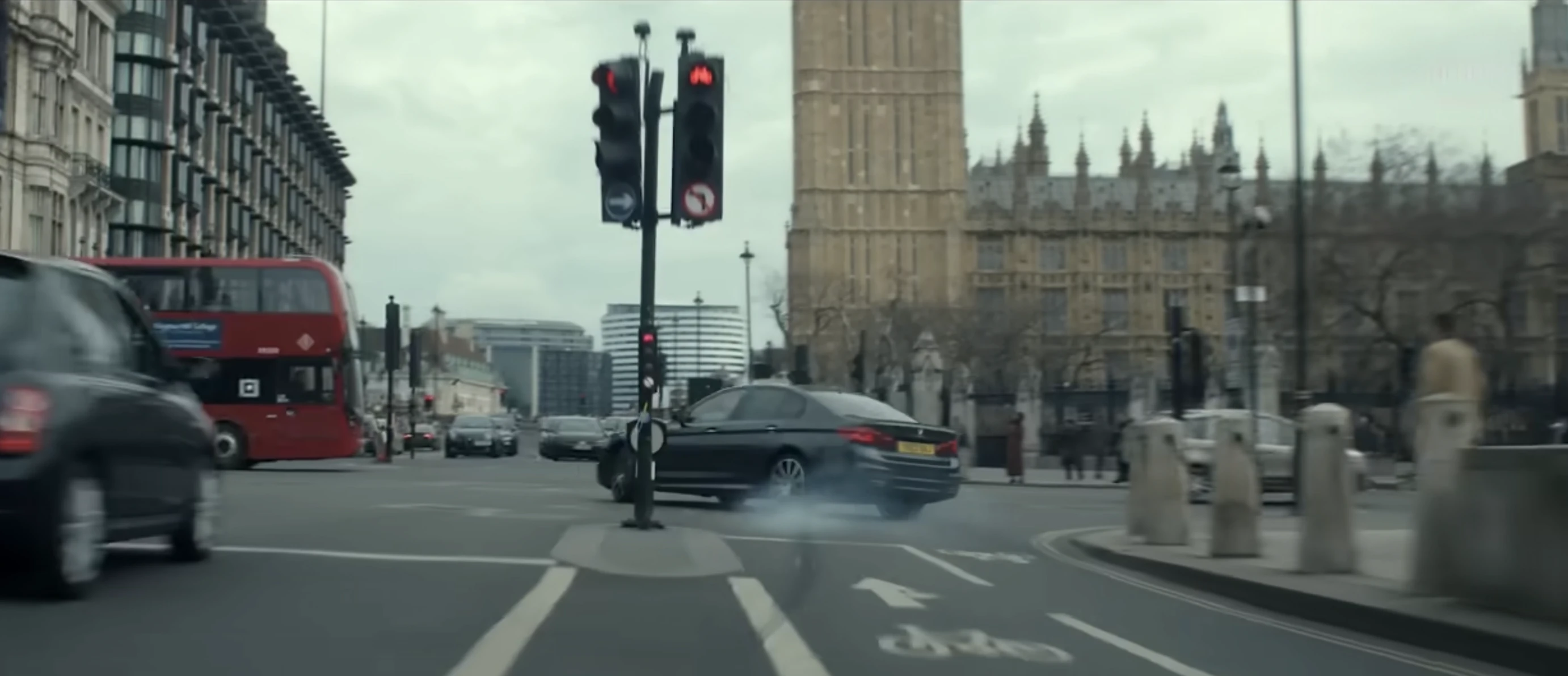 Jack Ryan races through the streets of London in Ghost War