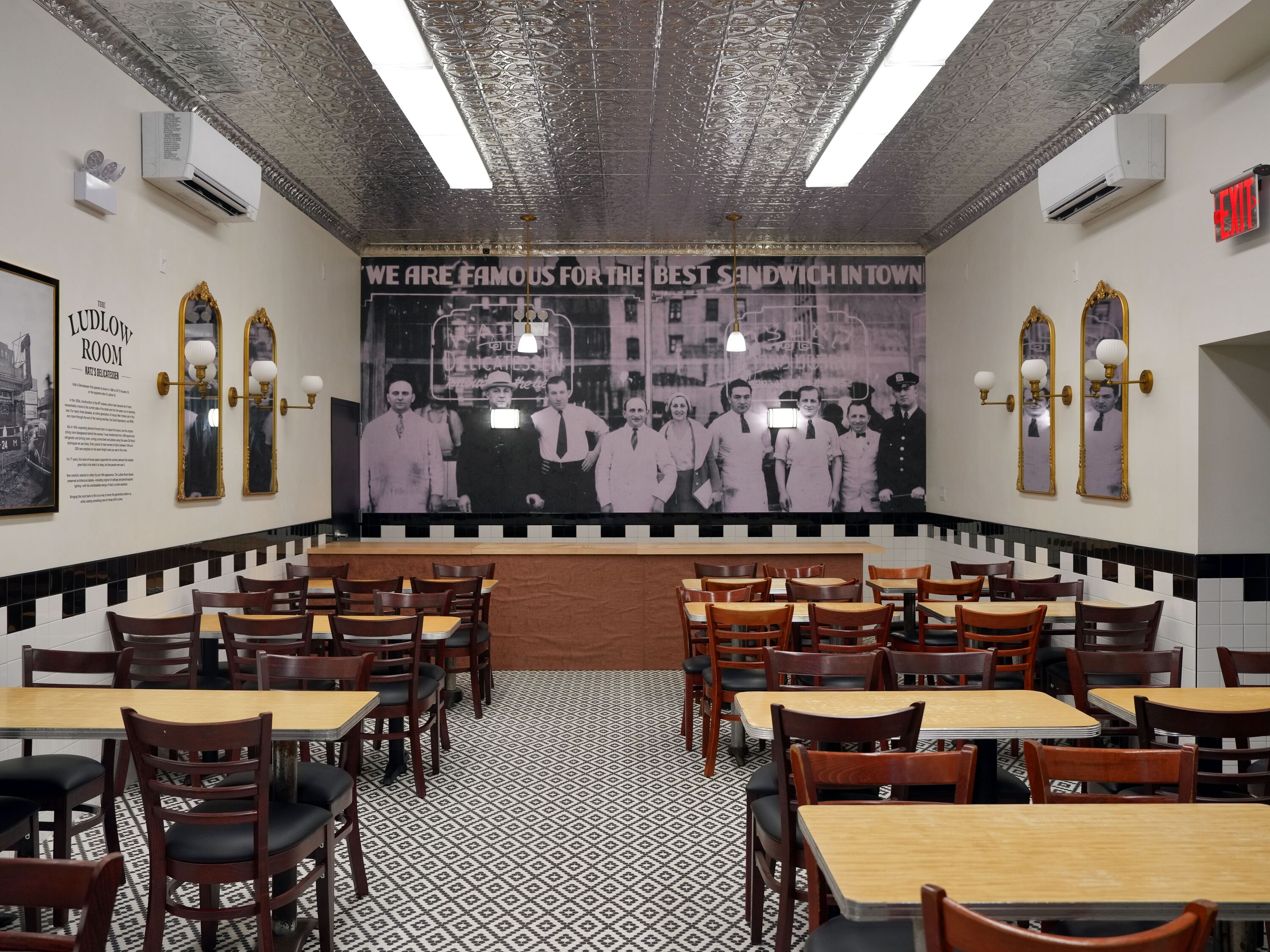 Katz's just reopened a secret dining room that has been hidden from the public for eight decades