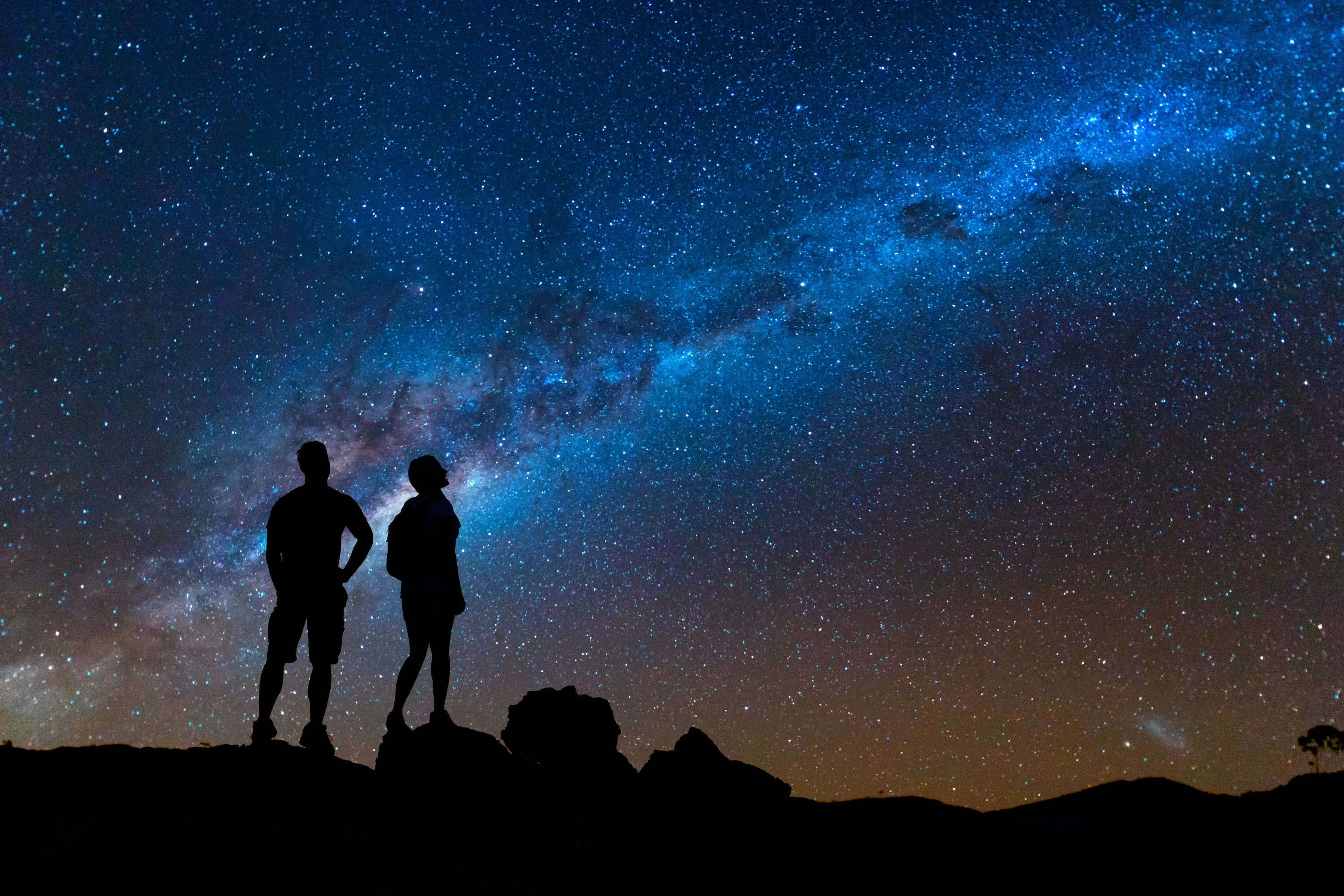 Stargazers looking at Milky Way