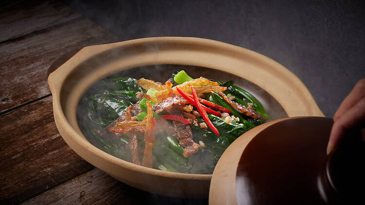 啫啫芥蘭煲 Sizzling Chinese Kale with Dried Shrimp in Casserole