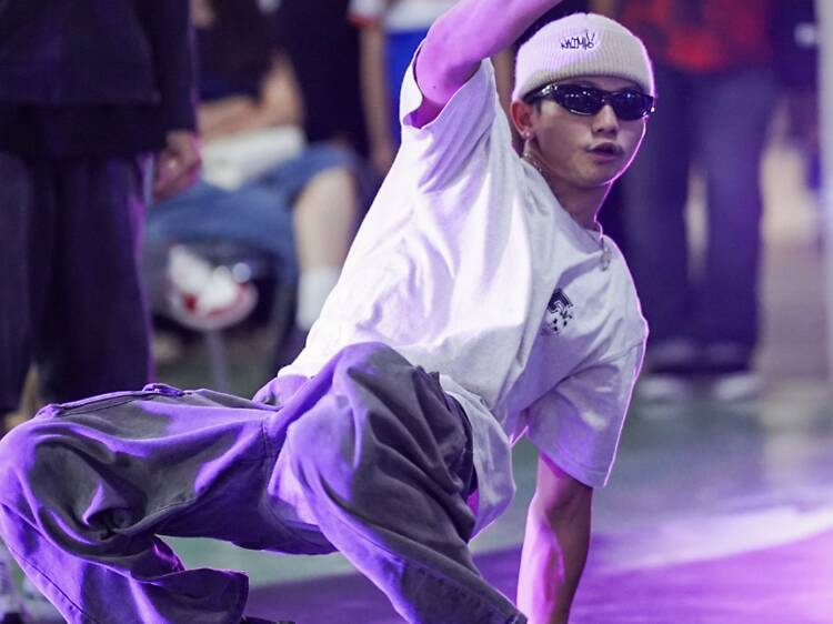 Learn the breaking basics with Bboy Jammy James Learn the breaking basics with Bboy Jammy James