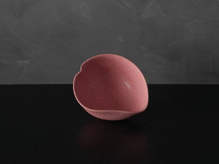 Witness Japanese ceramist Ono Yutaka's first Thailand solo inside Mizu's tea bar