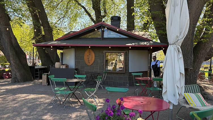 23.6. Luncha och spana på folk, Kungsträdgården