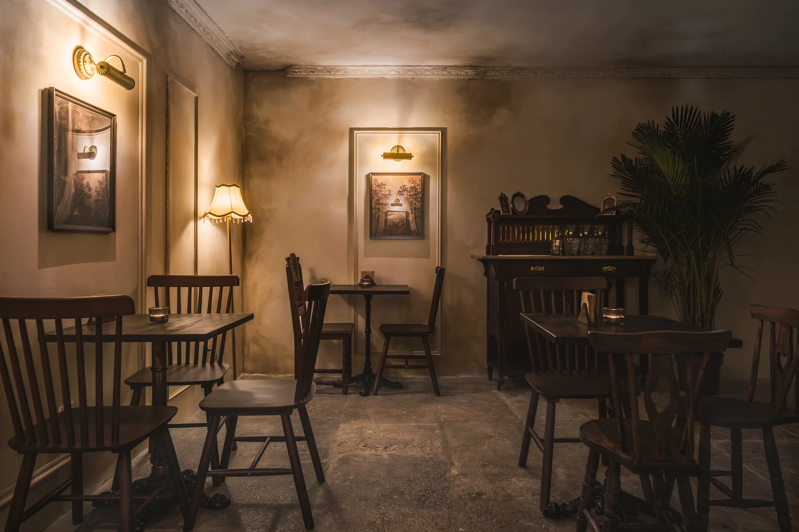 The Midnight Espresso Chiado