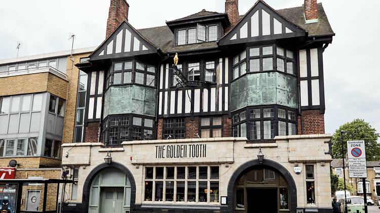 The Golden Tooth, Newington Green