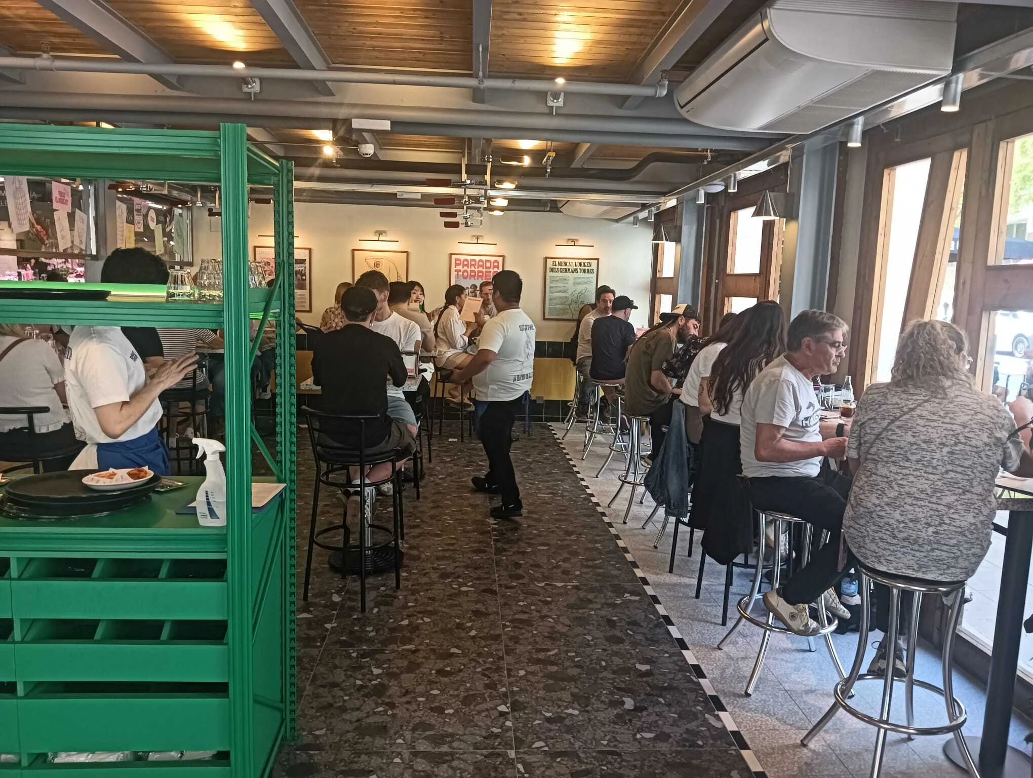 Parada Torres, comedor exterior