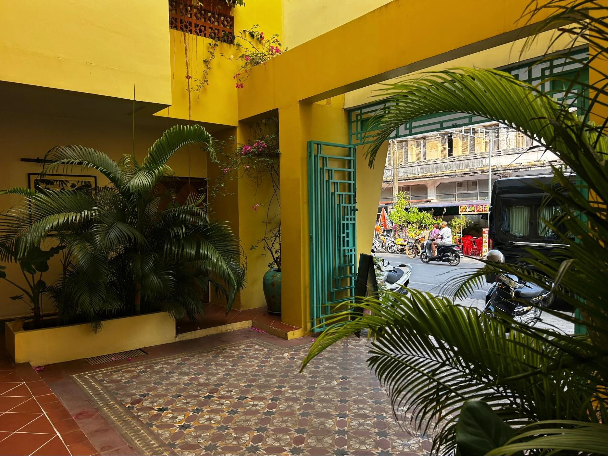 Hotel Old Cinema 