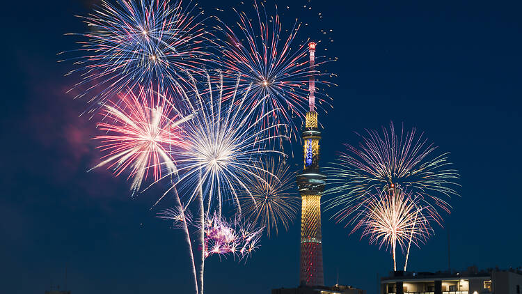 8 best fireworks festivals in and near Tokyo: May-August 2026