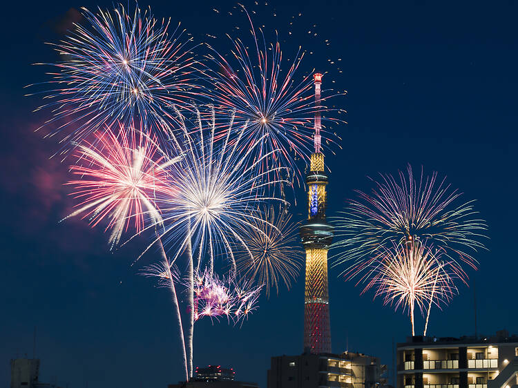 8 best fireworks festivals in and near Tokyo: May-August 2026