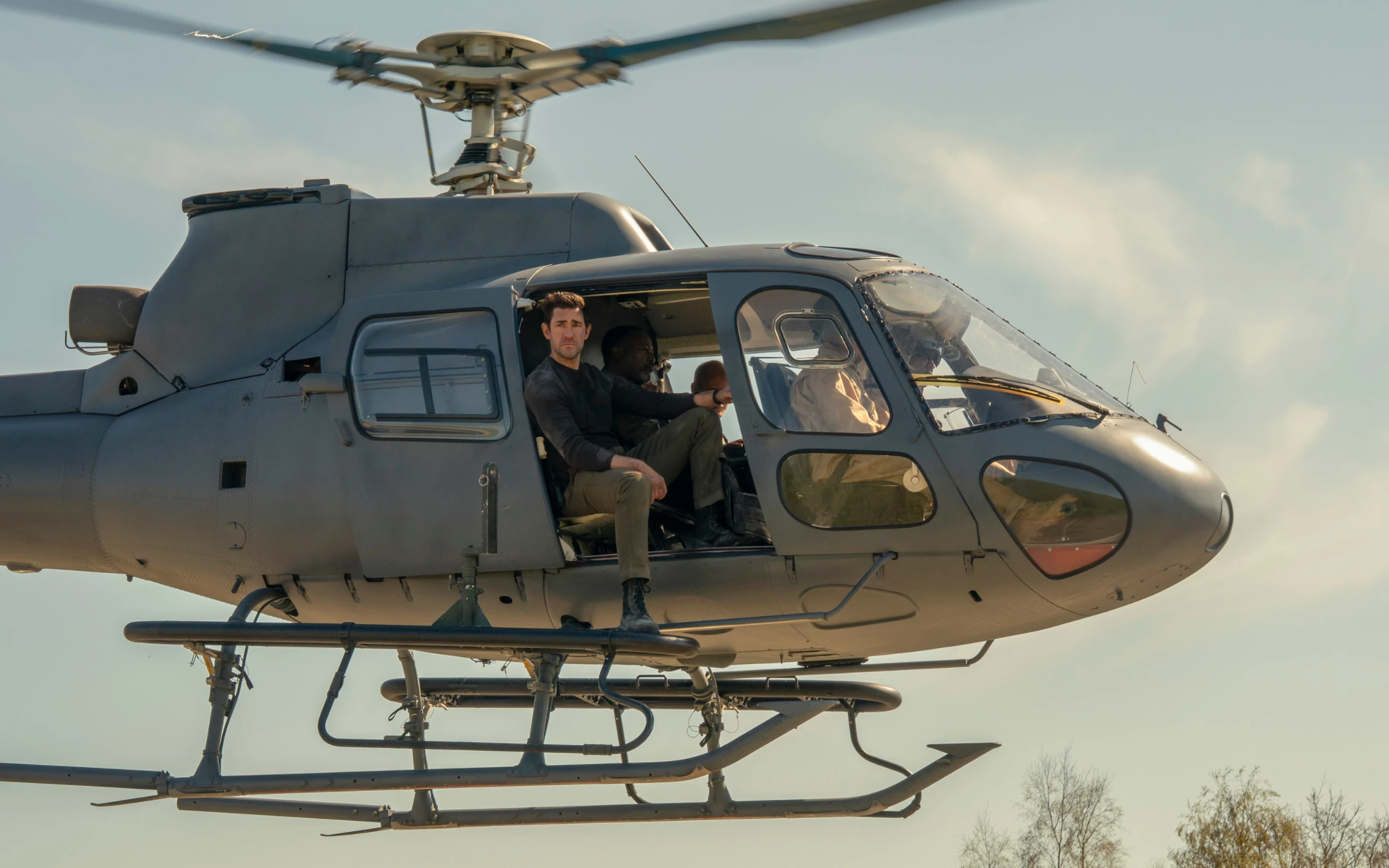 Wendell Pierce y Michael Kelly en Ghost War