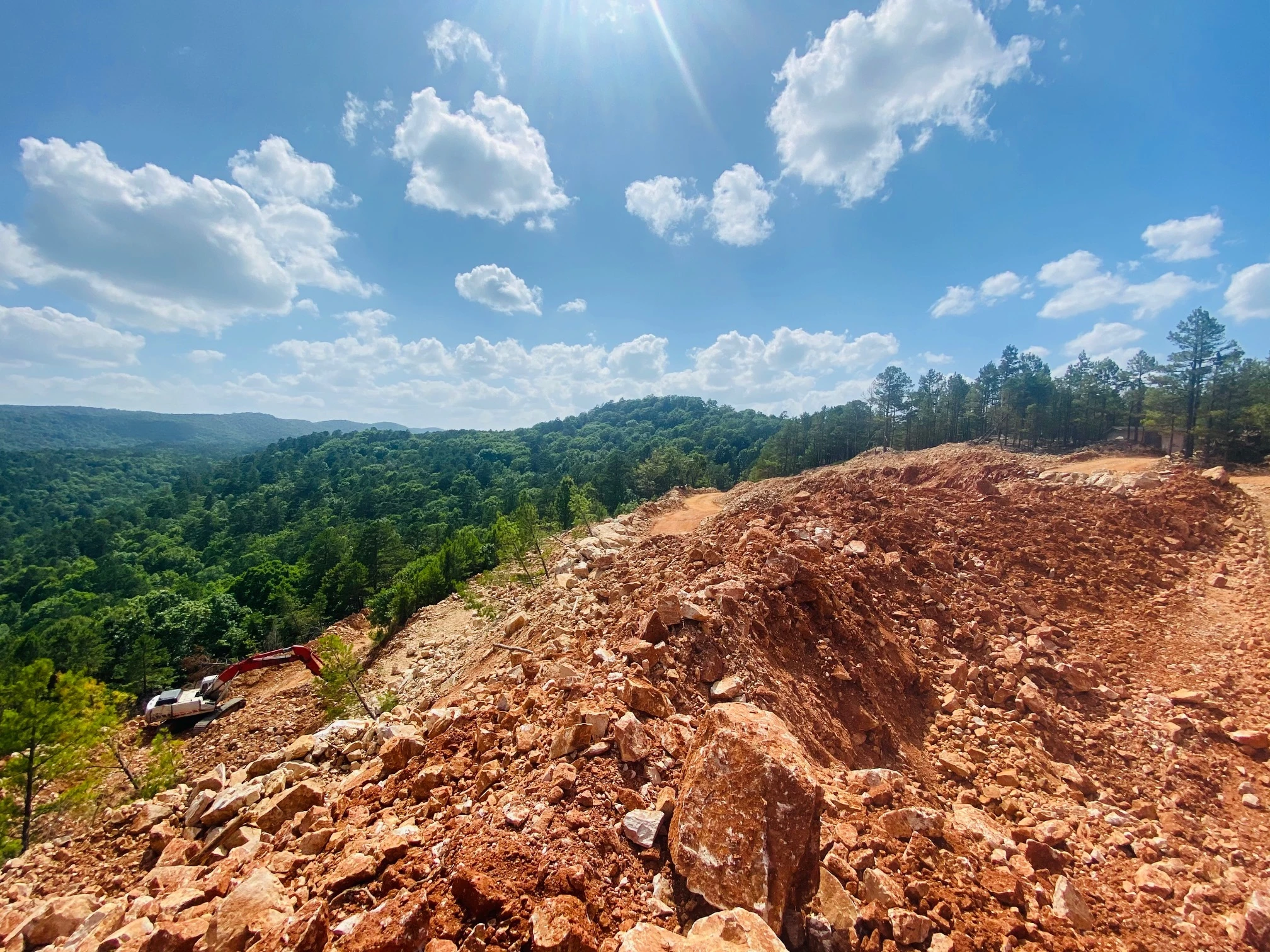 Avant Mining Fisher Mountain