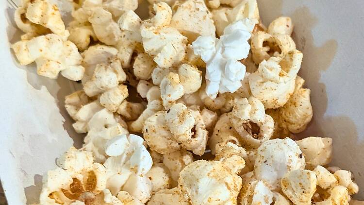 Popcorn with seasoning