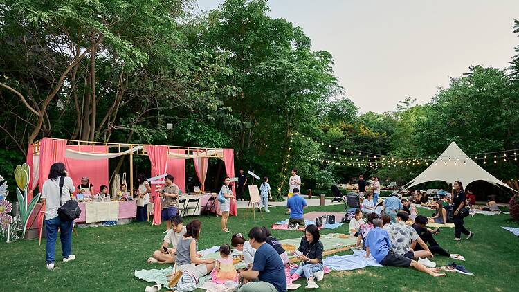 Sprawl across Bangna's greenest lawn at The Field Society festival