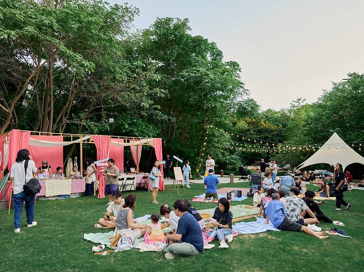 Sprawl across Bangna's greenest lawn at The Field Society festival