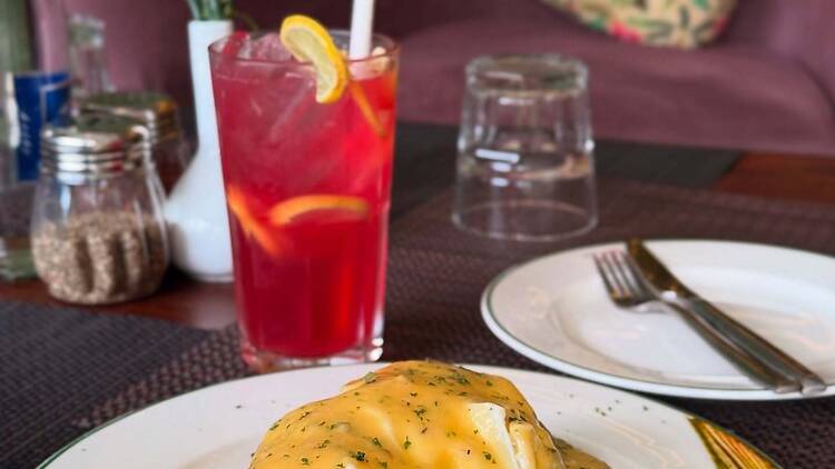 Elma's Brasserie | Lodi Colony