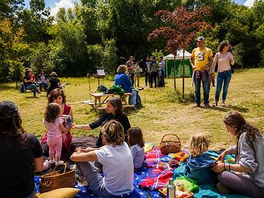Concierto y pícnic al aire libre junto a la ribera del río Manzanares: así es el plan gratis para toda la familia que se celebrará este fin de semana