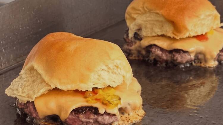 La Cheeseburger de Pan Pájaro Pan