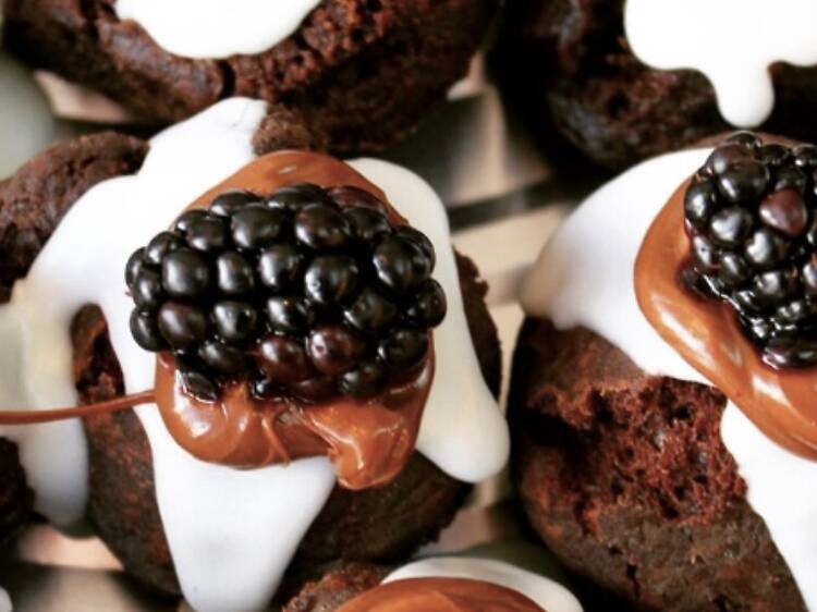 Mass Hole Donuts