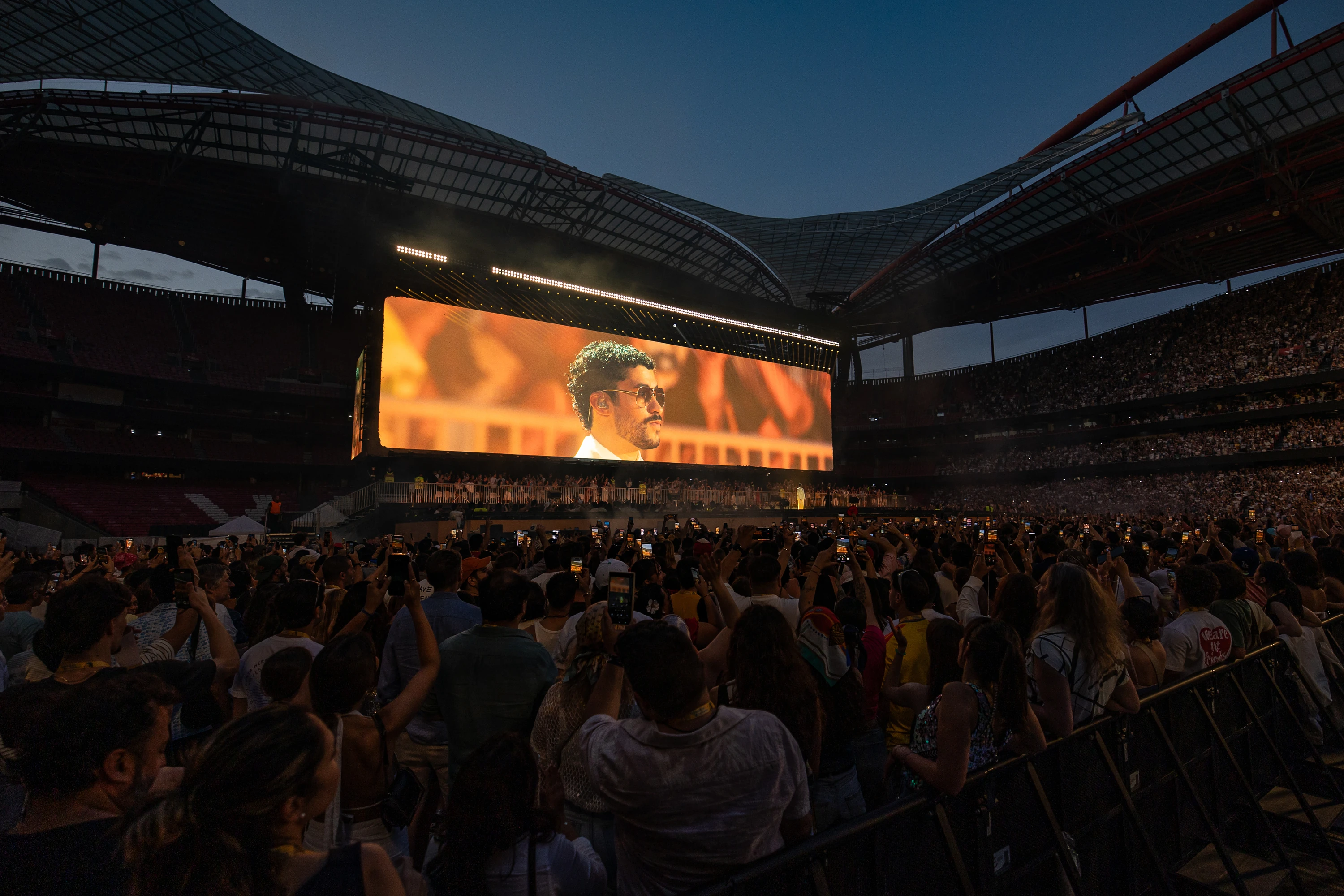 Bad Bunny no Est&aacute;dio da Luz