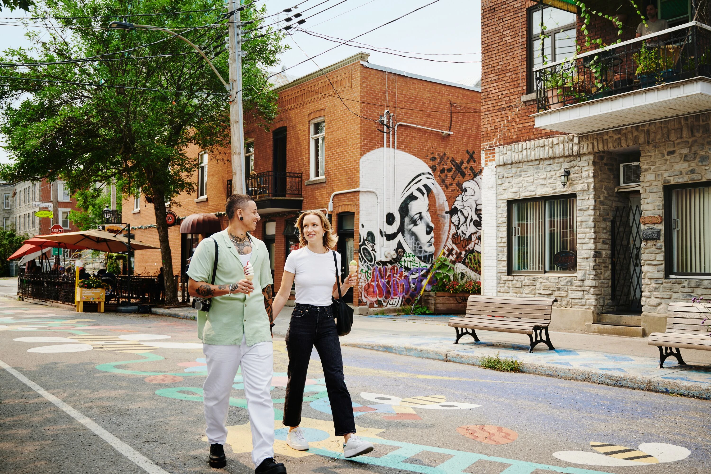 Villeray - Place de Castelnau pedestrianized