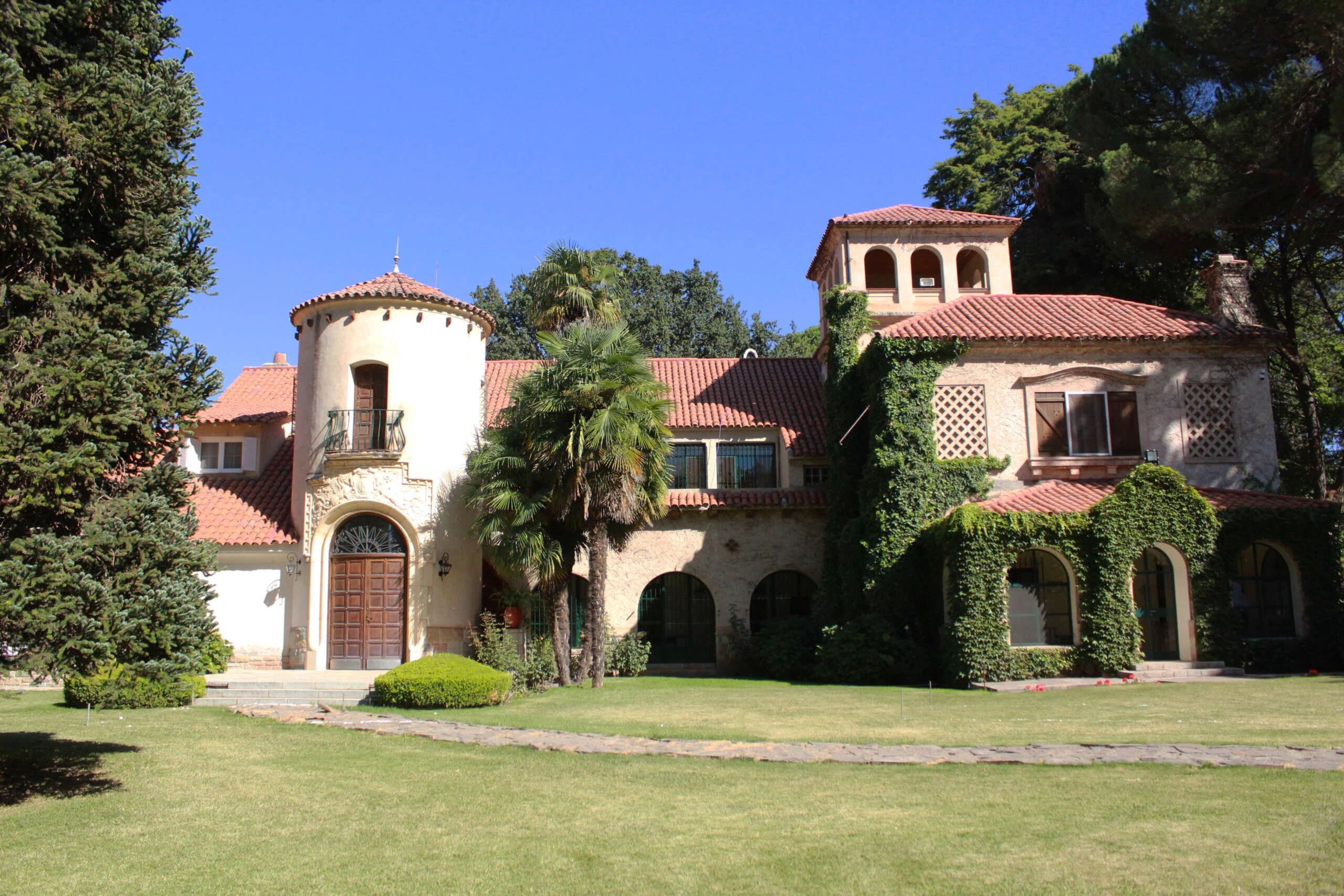 chateau-d&rsquo;anc&oacute;n