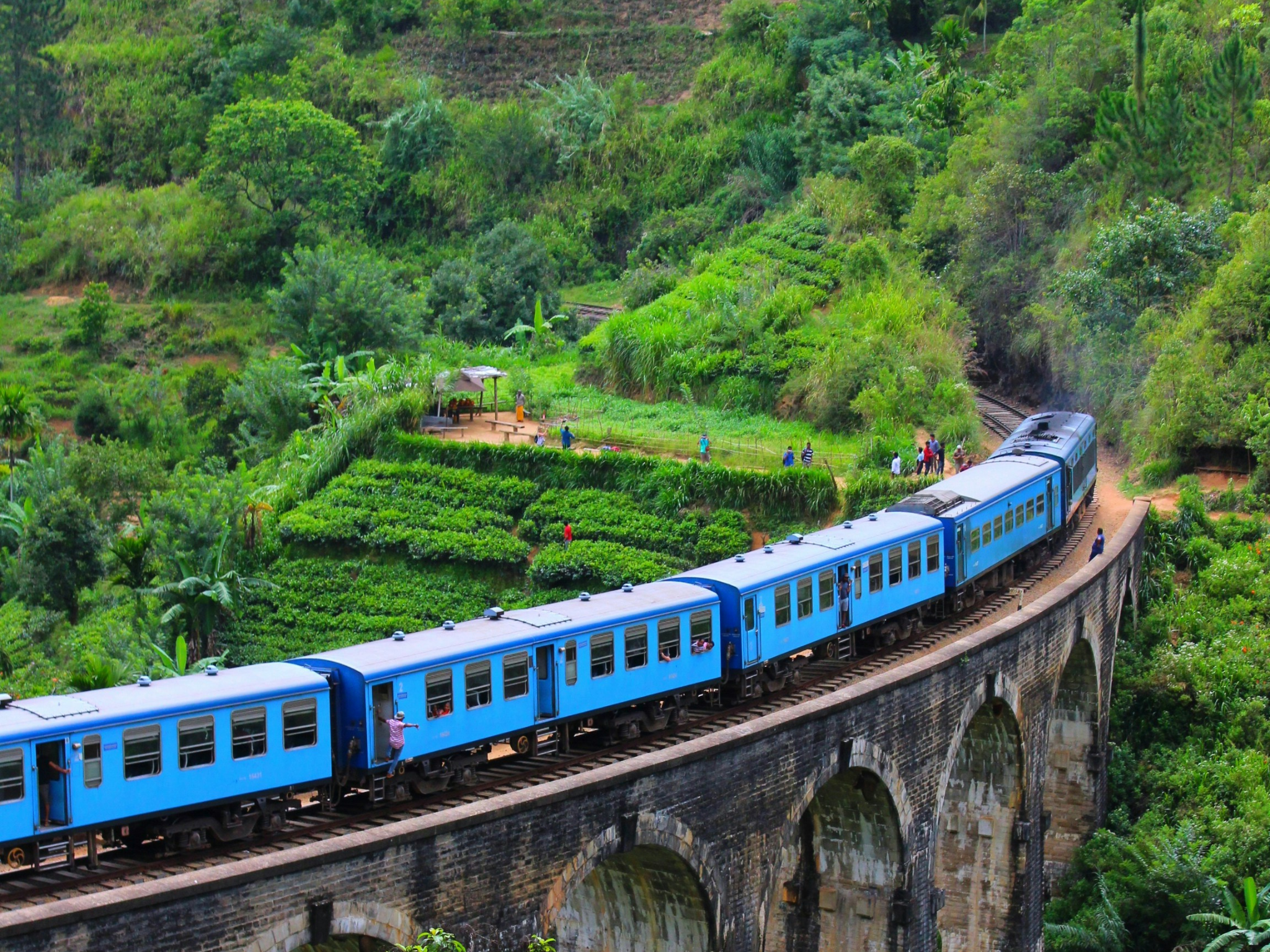 Aussies can now score a free 30-day tourist visa for travel in Sri Lanka