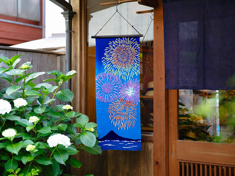 Fireworks over Mount Fuji at dusk, ¥2,200