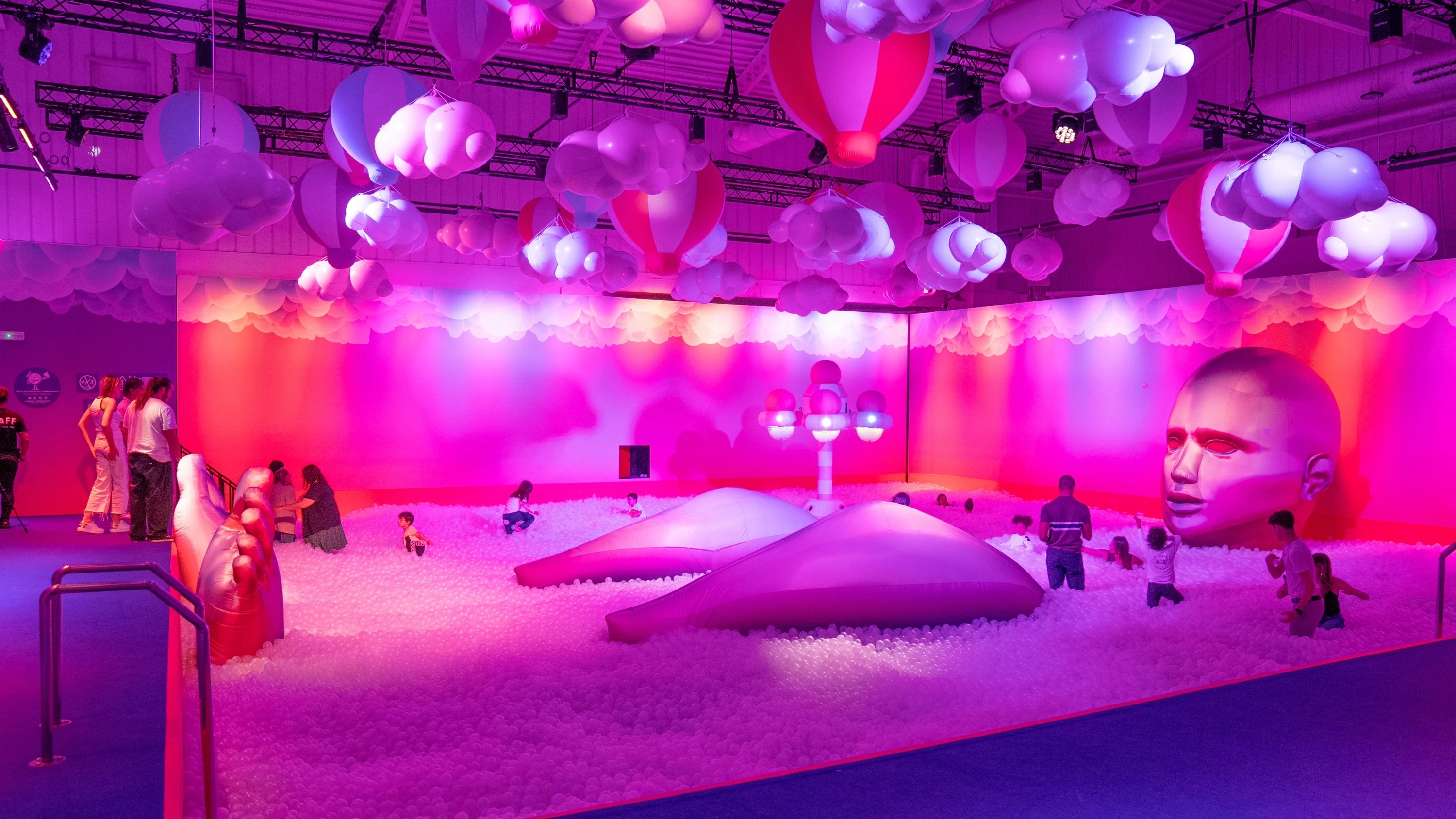 Bubble Planet Hong Kong