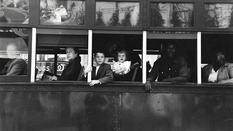 Robert Frank. Trolley – New Orlean Robert Frank. Trolley – New Orleans, 1955. Collection Maison Européenne de la Photographie, París © Robert Frank Foundation