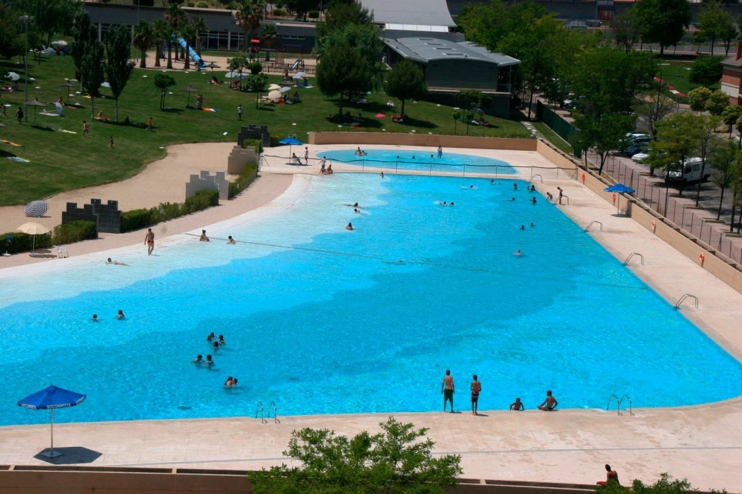 Piscina de Agua Salada-Balneario
