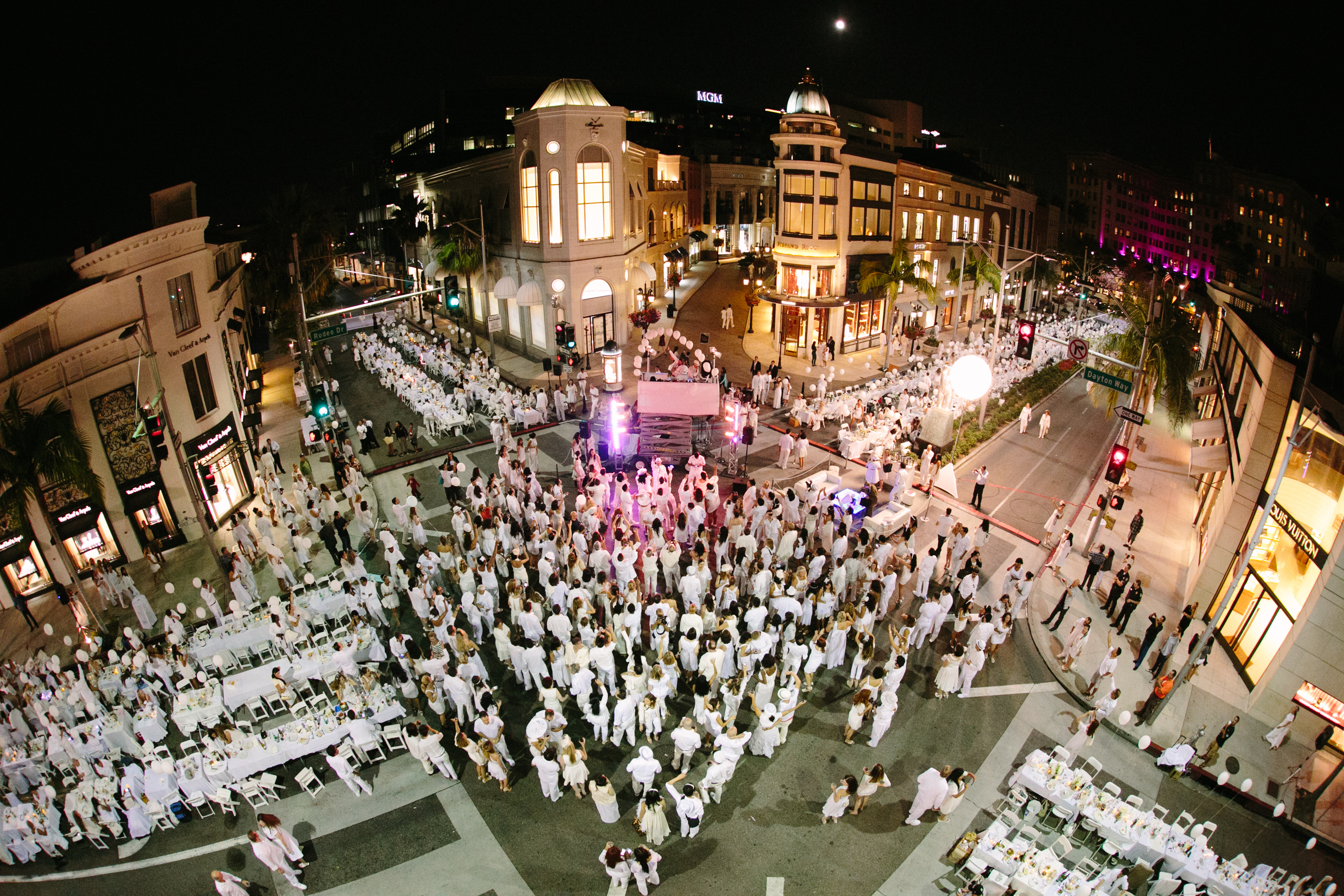 Dîner en Blanc, the largest dinner party in the world, is returning to L.A. after 7 years