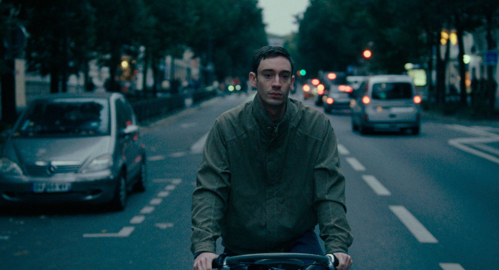 Nino review: The spirit of ‘Cléo from 5 to 7’ infuses this tender-hearted Parisian drama