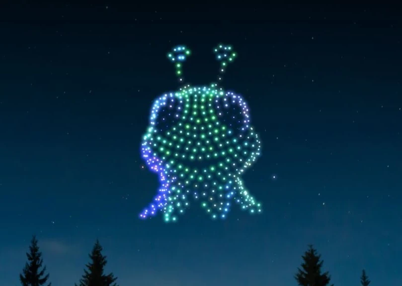  DroneArt Show: Space Chase