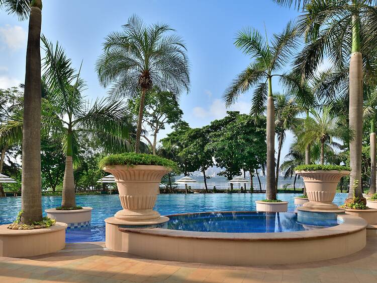 Westin Mumbai Powai Lake 