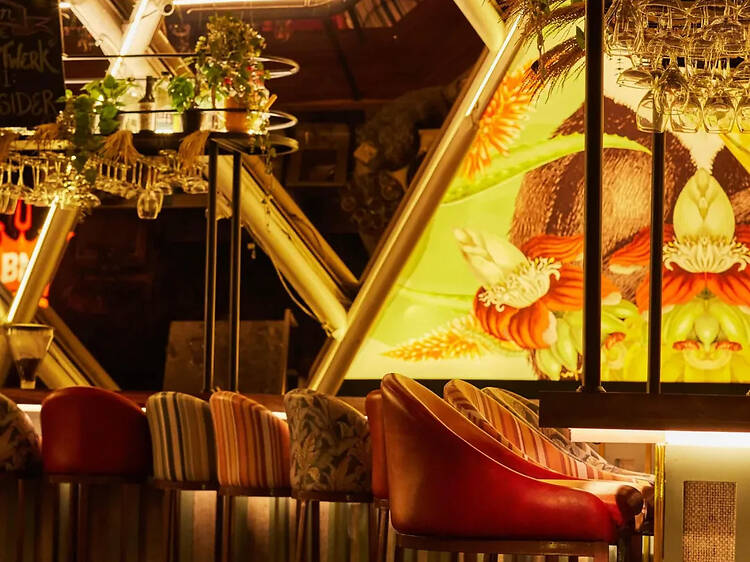 Monkey Bar, Vasant Kunj