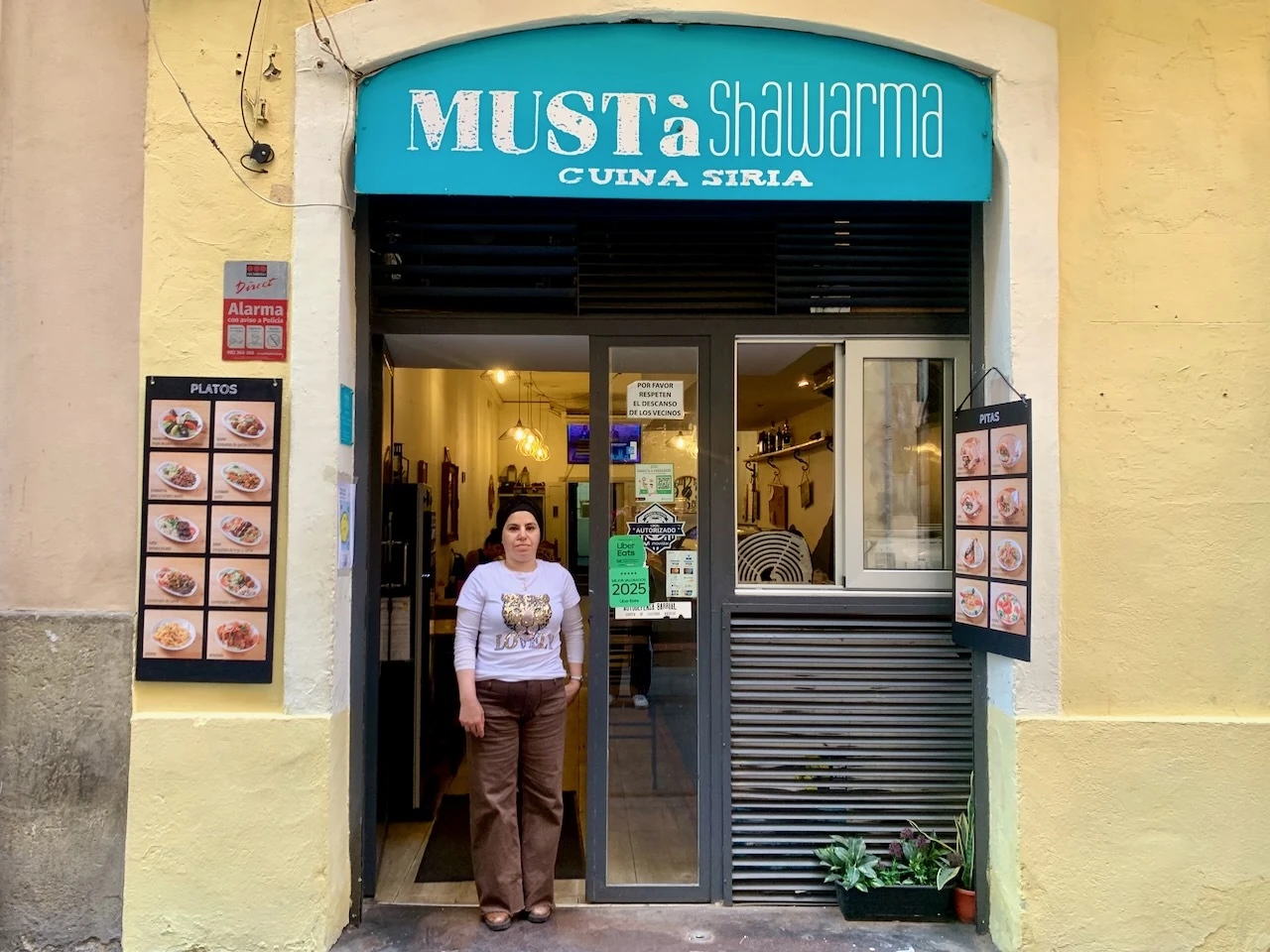 Nesrin Faham, co-propietaria del Must&agrave; Shawarma