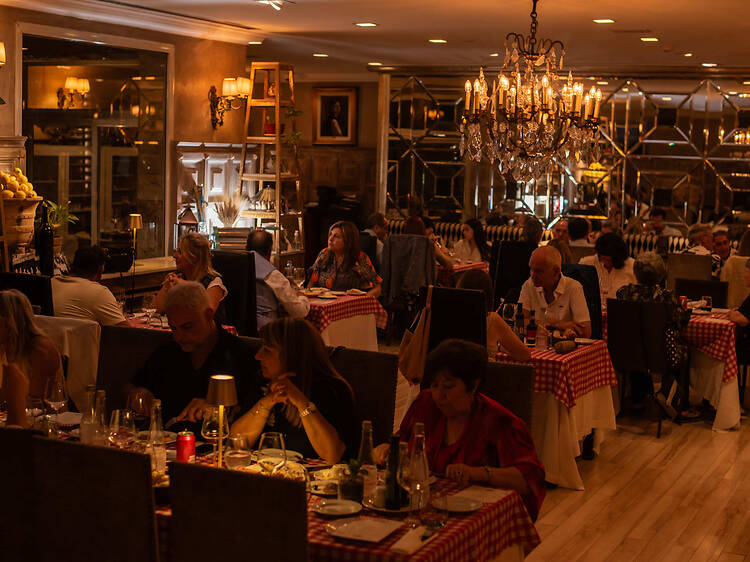 La Tavolata Ristorante: la mesa larga donde la tradición vuelve a tener sentido La Tavolata Ristorante: la mesa larga donde la tradición vuelve a tener sentido