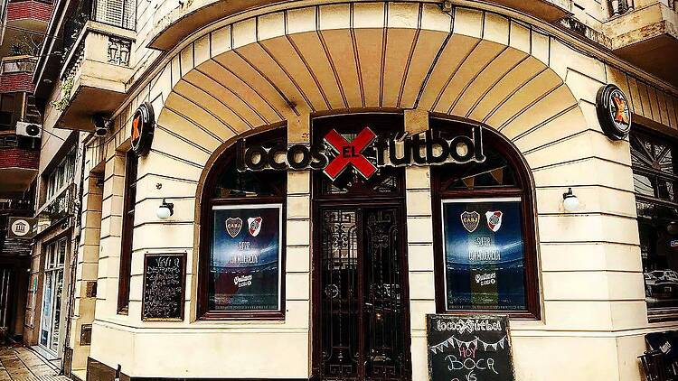 Locos x el Fútbol Bar