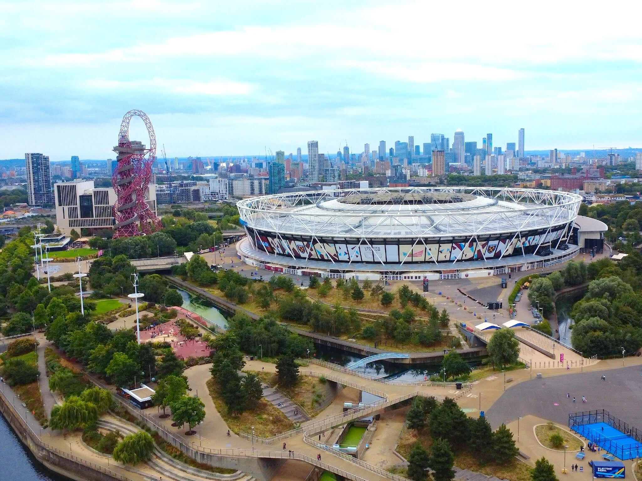 Stratford Area Guide 2026 - Find Good Pubs, Restaurants, Hotels and Things to Do in Stratford