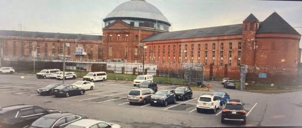 East Jersey State Prison was used for exterior shots in Office Romance