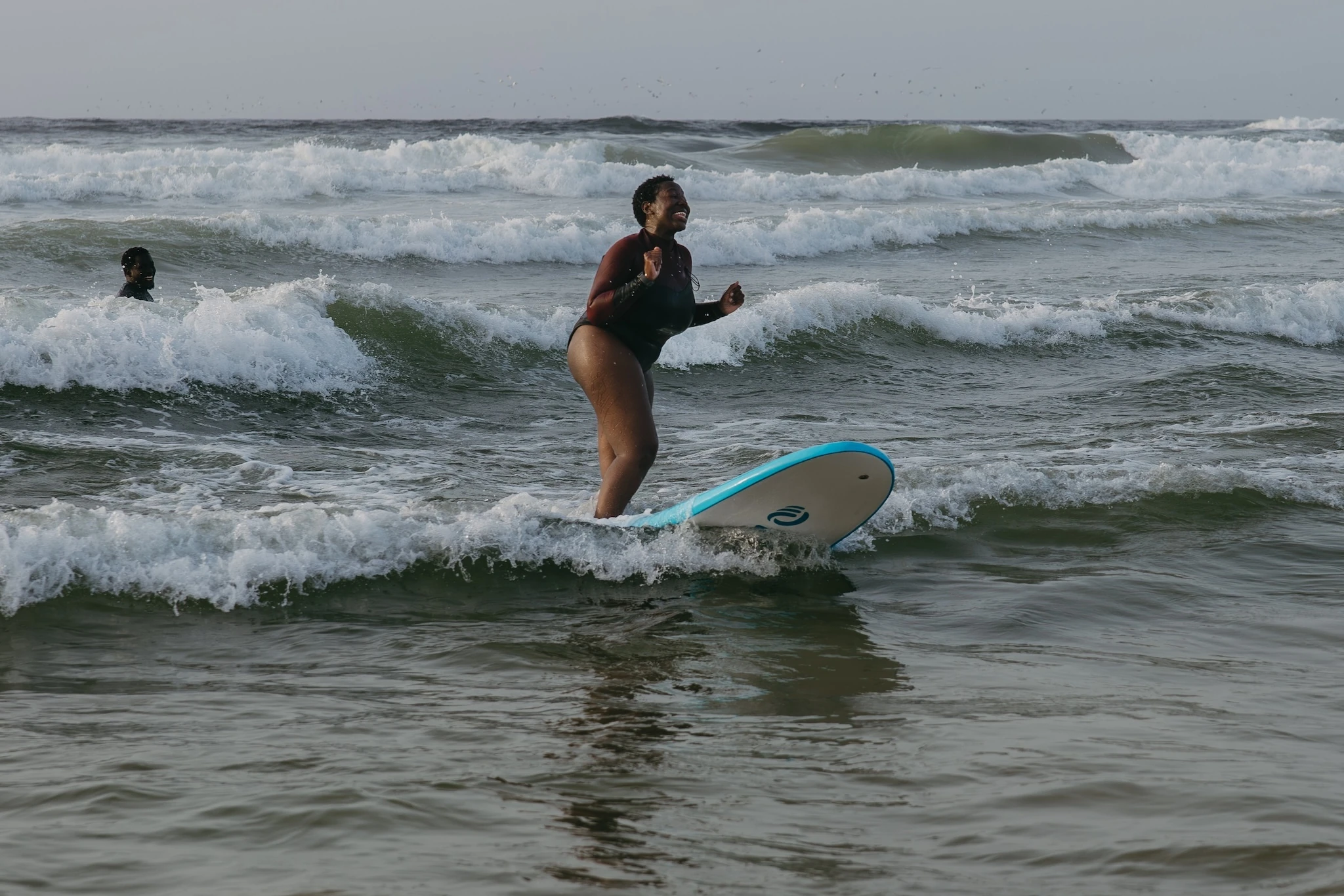 Vivienne gets up on the board