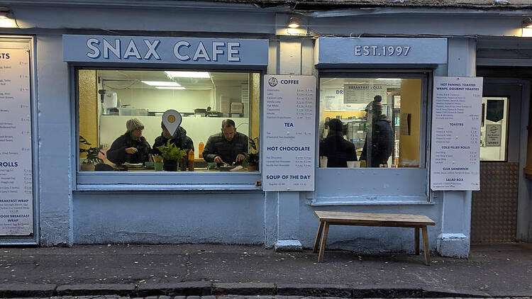Snax Café