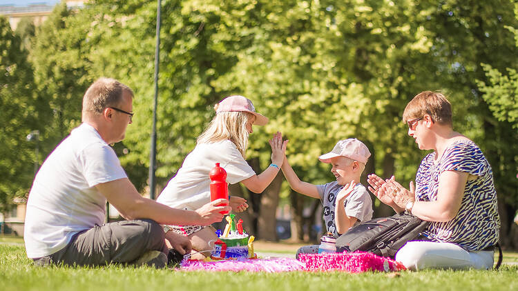 Nauti kesäpäivästä Sorsapuistossa Nauti kesäpäivästä Sorsapuistossa