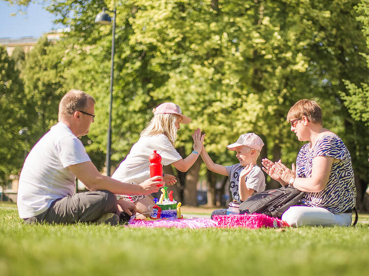 Nauti kesäpäivästä Sorsapuistossa Nauti kesäpäivästä Sorsapuistossa