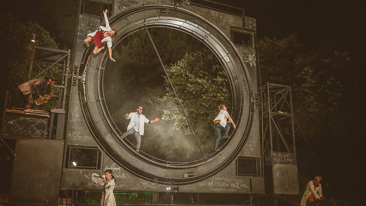 Quan la ciutat es mou: un festival de dansa Quan la ciutat es mou: un festival de dansa