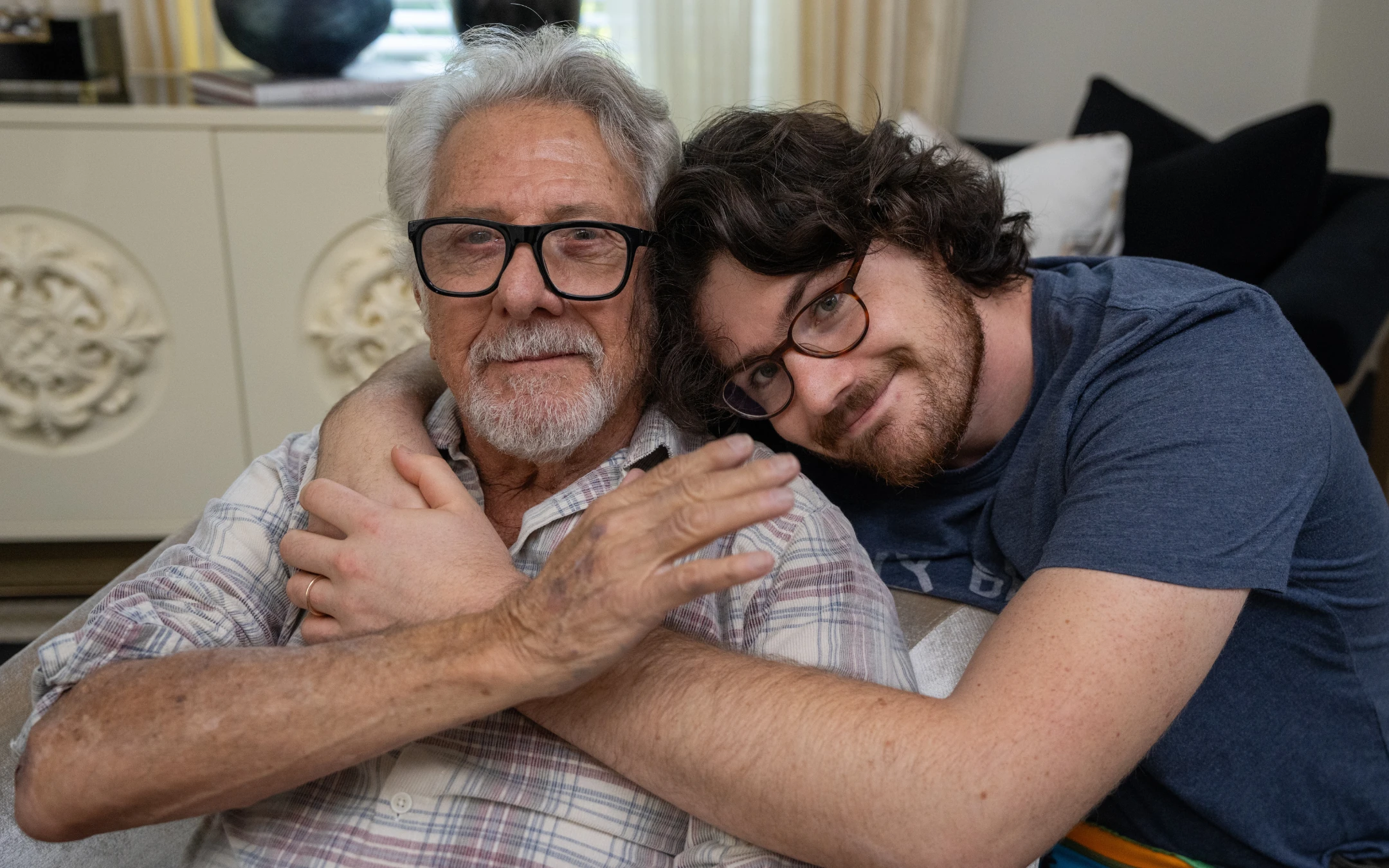 Leo Woodall sobre 'El afinador' y actuar con Dustin Hoffman